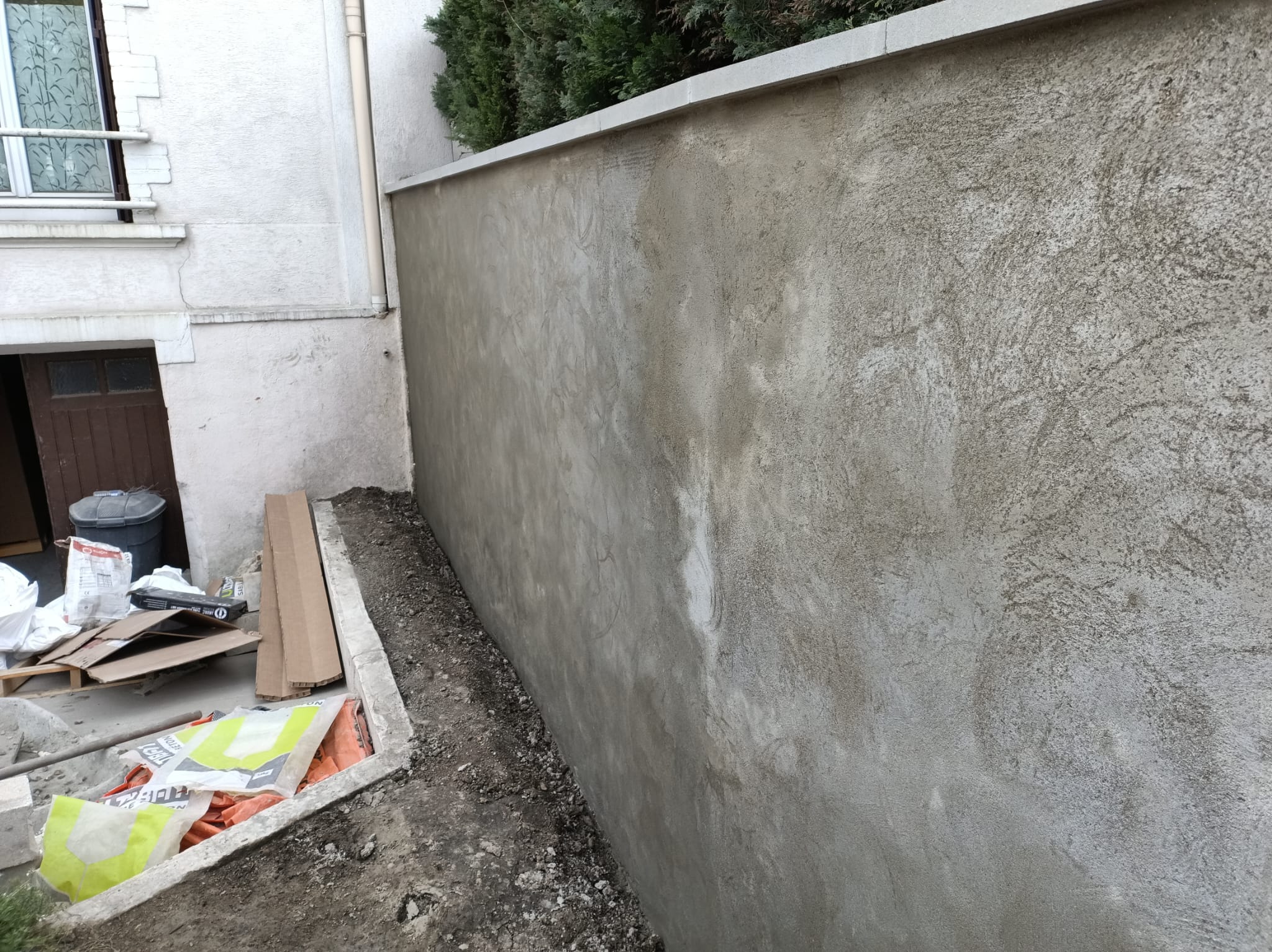 Histoire d'eau plombier chauffagiste Montreuil Paris Ile de France Installation pompe à chaleur 14 KW avec remplacement de mur mitoyen (10)