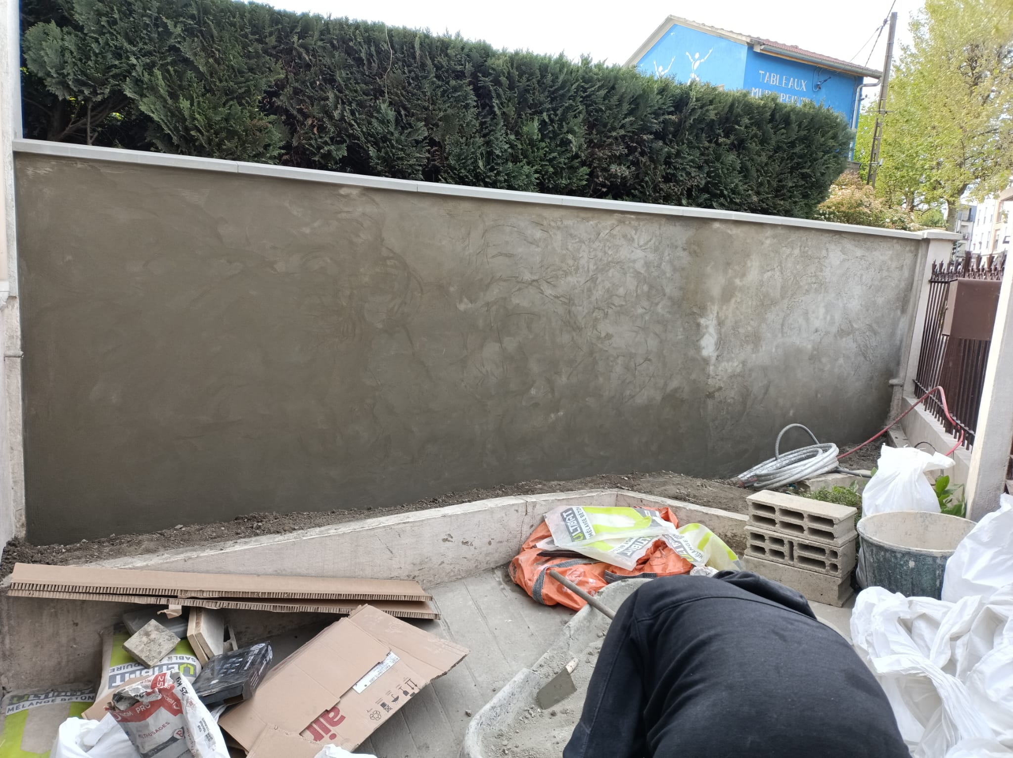 Histoire d'eau plombier chauffagiste Montreuil Paris Ile de France Installation pompe à chaleur 14 KW avec remplacement de mur mitoyen (9)